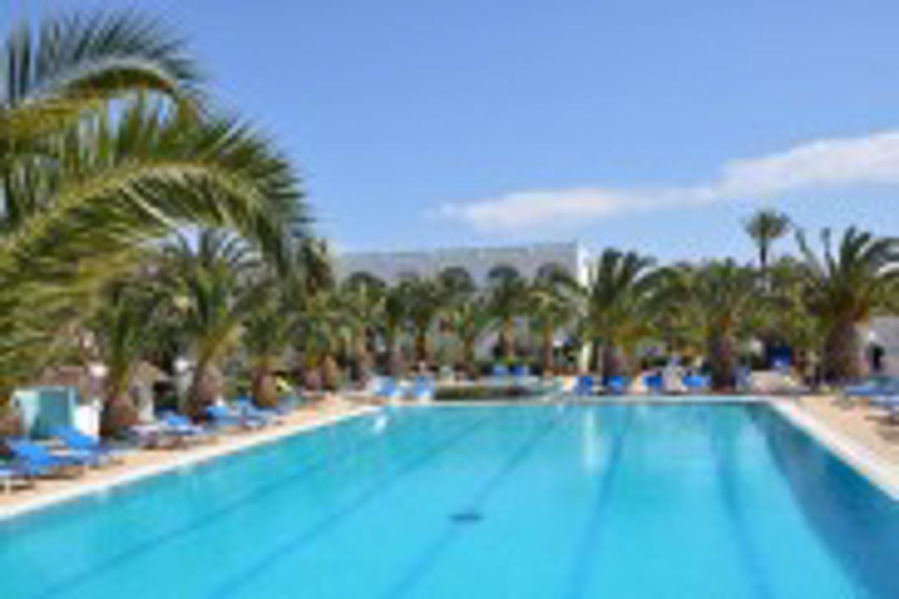 Hotel Kanta ميناء القنطاوي المظهر الخارجي الصورة
